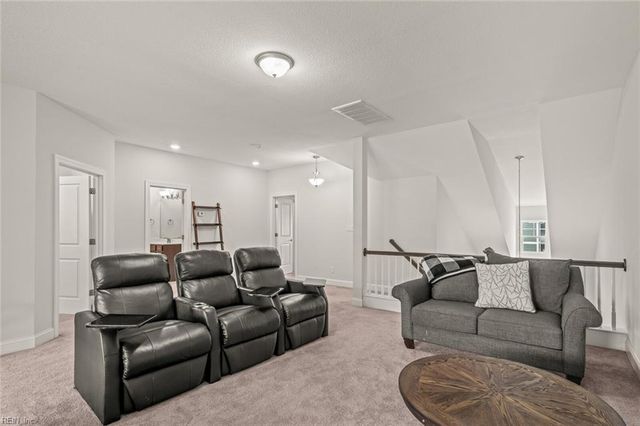 214 Retreat DR, Suffolk, VA 23435