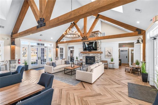 214 Retreat DR, Suffolk, VA 23435