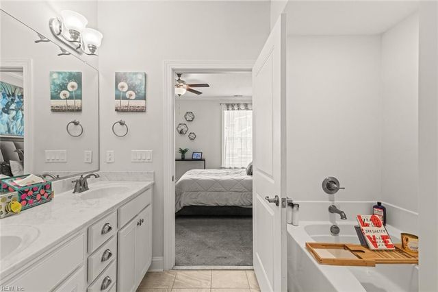 214 Retreat DR, Suffolk, VA 23435