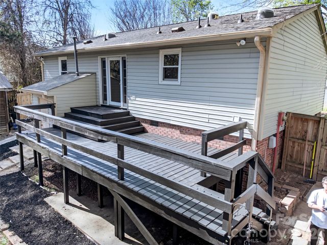 1919 Oak Hollow Road, Gastonia, NC 28054