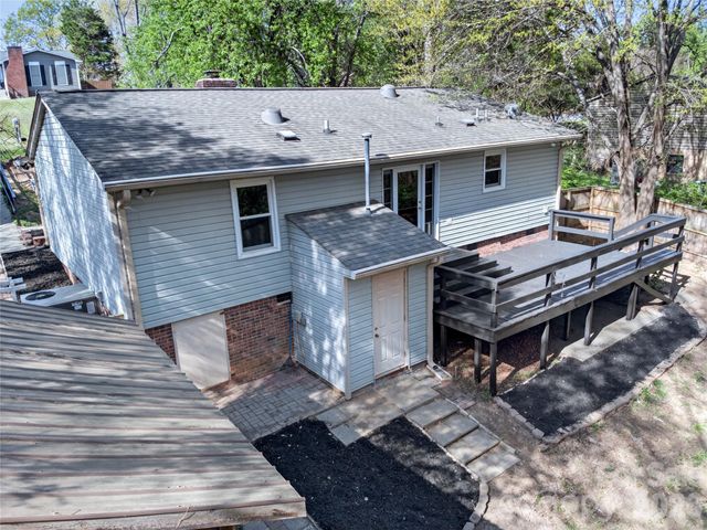 1919 Oak Hollow Road, Gastonia, NC 28054