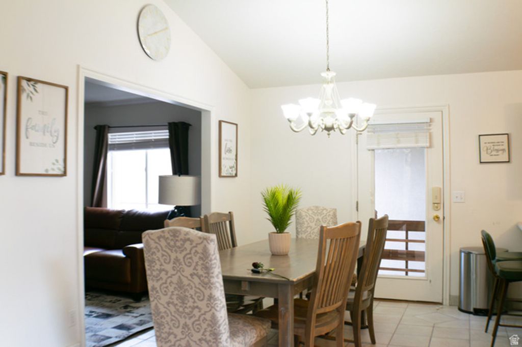 686 GREYSTONE WAY, Tooele, UT 84074 — photo 4