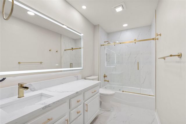 3110 W VILLA ROSA STREET, Tampa, FL 33611