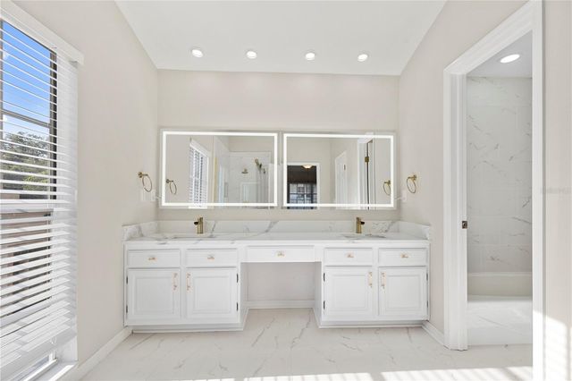 3110 W VILLA ROSA STREET, Tampa, FL 33611