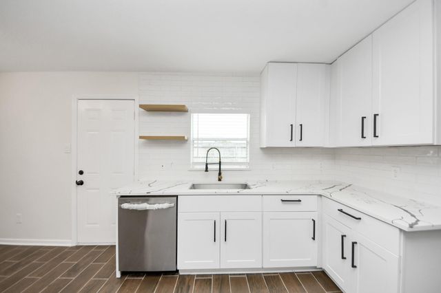 922 Calm Creek Court, Channelview, TX 77530