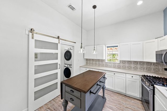 435 Belmont, San Antonio, TX 78202