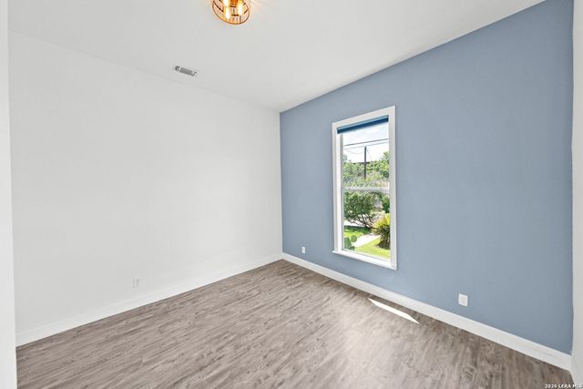 435 Belmont, San Antonio, TX 78202