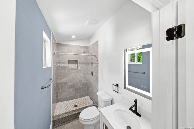 435 Belmont, San Antonio, TX 78202