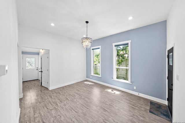 435 Belmont, San Antonio, TX 78202