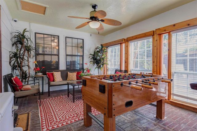 511 Chateau Woods Parkway Drive, Conroe, TX 77385