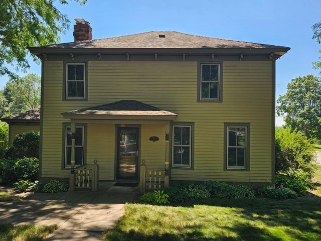 337 Court Street N, Prescott, WI 54021