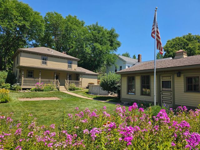 337 Court Street N, Prescott, WI 54021