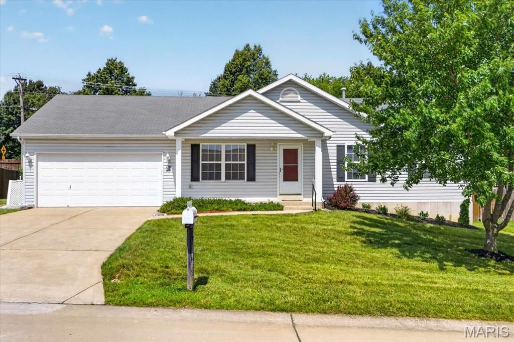 171 Glen Forest Drive, Troy, MO 63379