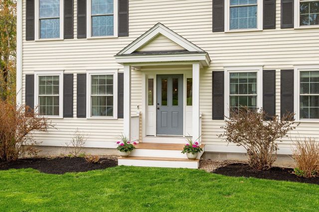 92 Ridgecrest Drive, Greenland, NH 03840