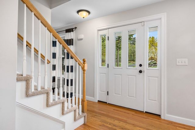 92 Ridgecrest Drive, Greenland, NH 03840