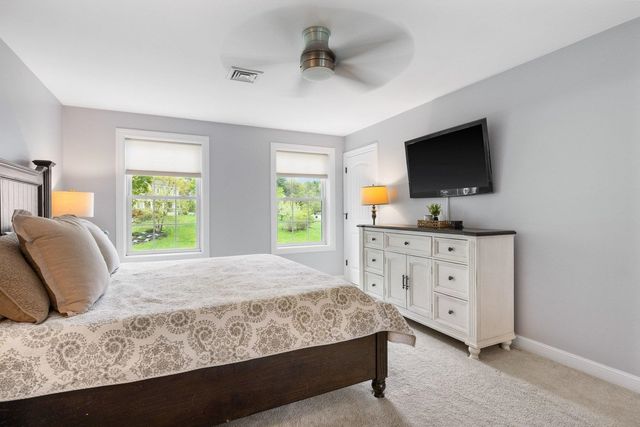 92 Ridgecrest Drive, Greenland, NH 03840