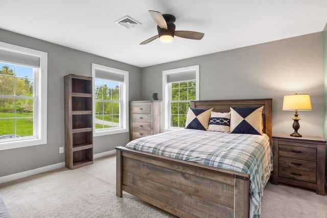 92 Ridgecrest Drive, Greenland, NH 03840