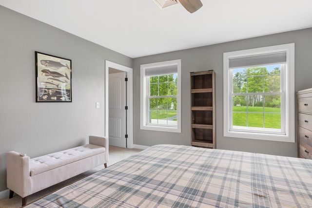 92 Ridgecrest Drive, Greenland, NH 03840