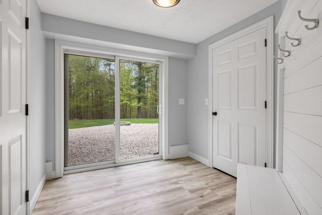 92 Ridgecrest Drive, Greenland, NH 03840
