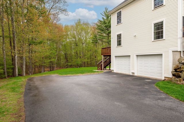 92 Ridgecrest Drive, Greenland, NH 03840