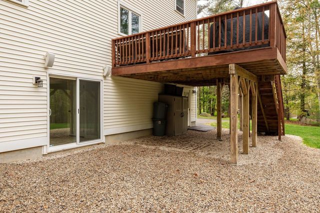 92 Ridgecrest Drive, Greenland, NH 03840