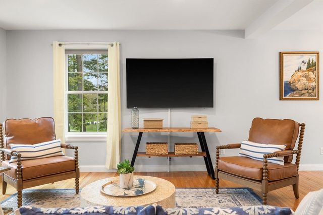 92 Ridgecrest Drive, Greenland, NH 03840