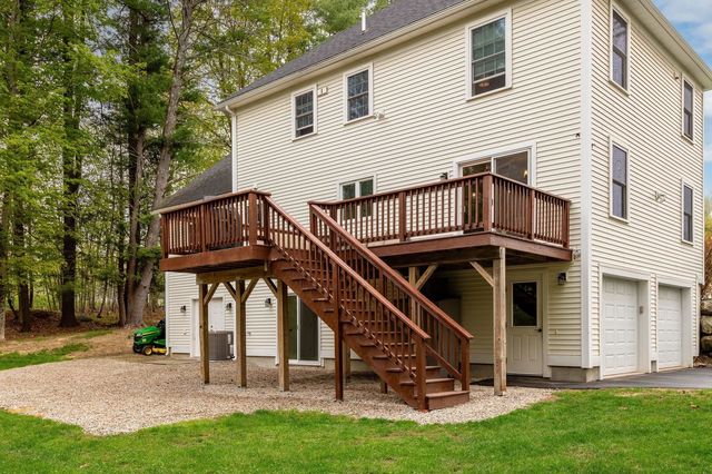 92 Ridgecrest Drive, Greenland, NH 03840