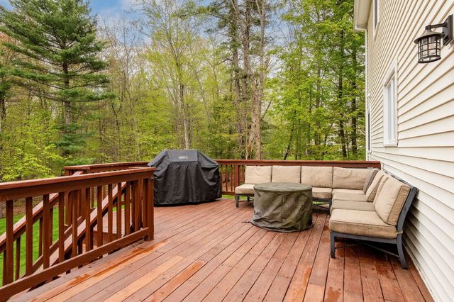 92 Ridgecrest Drive, Greenland, NH 03840