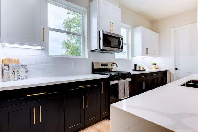 1304 Evelyn Street, Houston, TX 77009