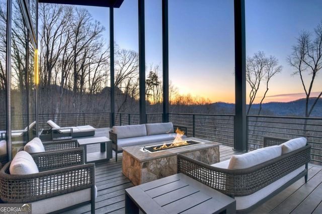415 Green Ridge Trail, Blue Ridge, GA 30513