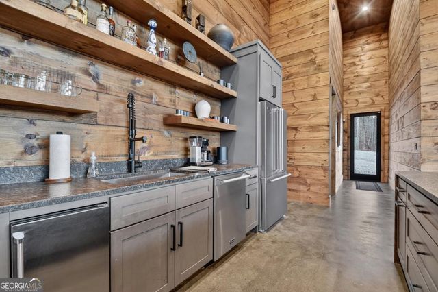 415 Green Ridge Trail, Blue Ridge, GA 30513