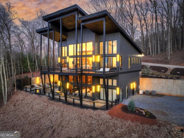 415 Green Ridge Trail, Blue Ridge, GA 30513