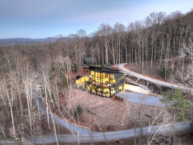 415 Green Ridge Trail, Blue Ridge, GA 30513