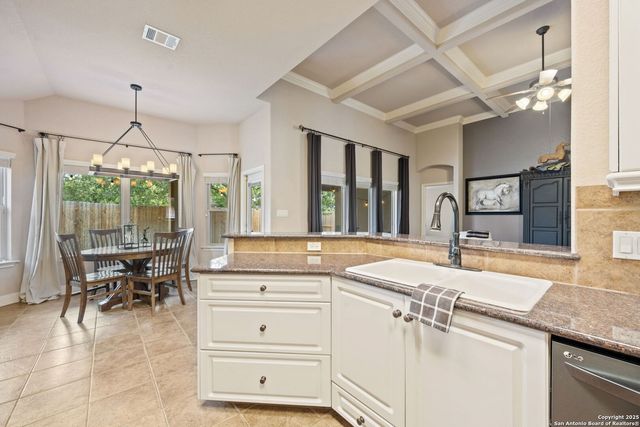2351 N Ranch Estates, New Braunfels, TX 78130