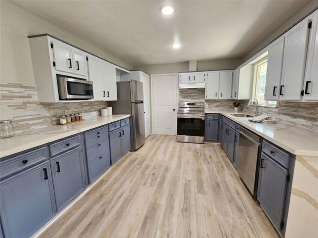 4919 Donald Street, Pasadena, TX 77586