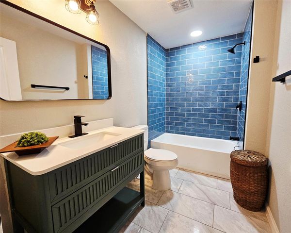4919 Donald Street, Pasadena, TX 77586