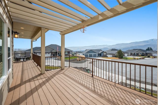 852 Sage Crest Drive, Wenatchee, WA 98801