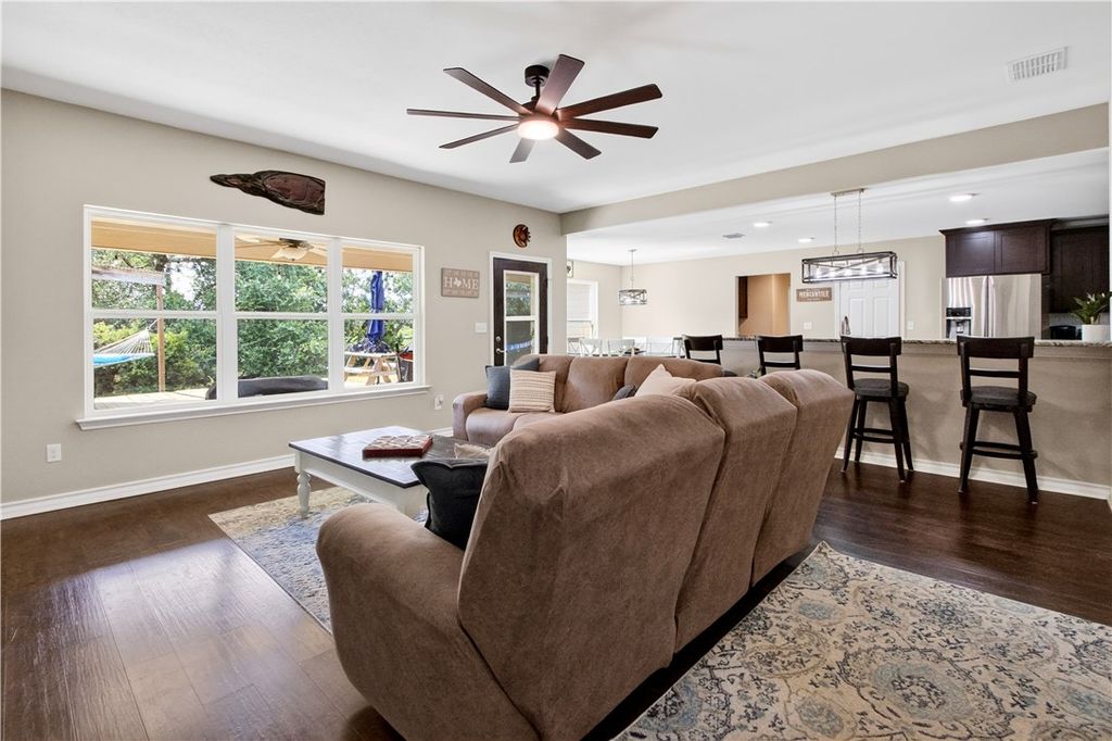 210 Coastal Wildwood Dr, Rockport, TX 78382 — photo 4