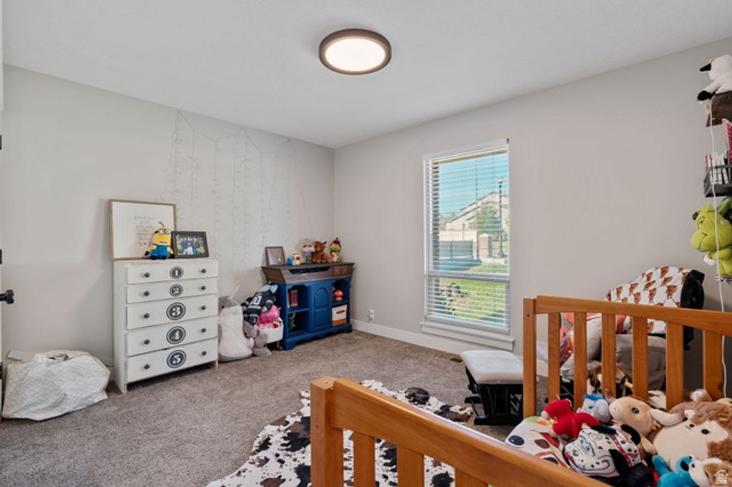 Image 24 of property listing at 10261 S 3200 W, South Jordan, UT 84095