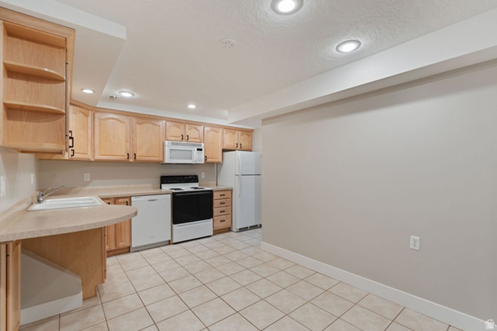 Image 38 of property listing at 10261 S 3200 W, South Jordan, UT 84095