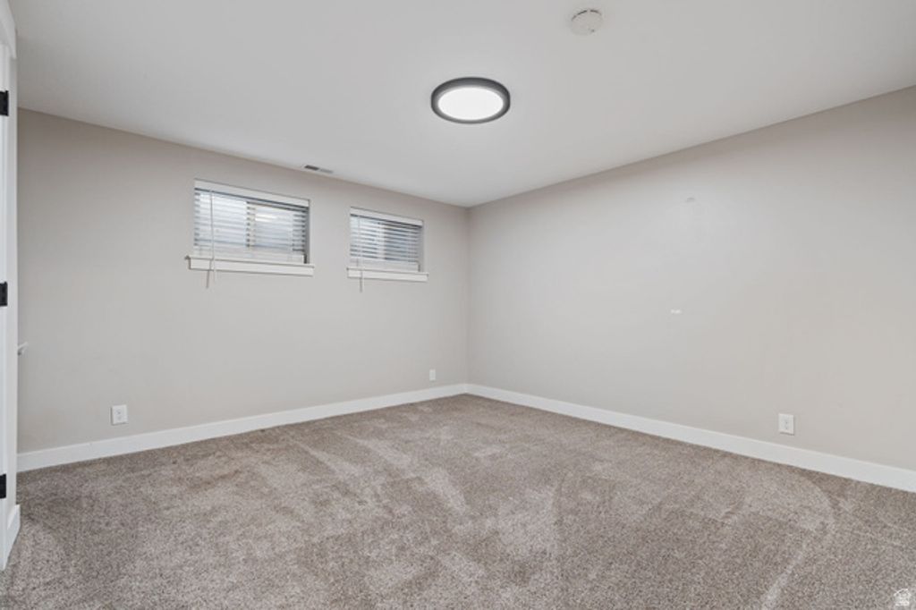Image 48 of property listing at 10261 S 3200 W, South Jordan, UT 84095