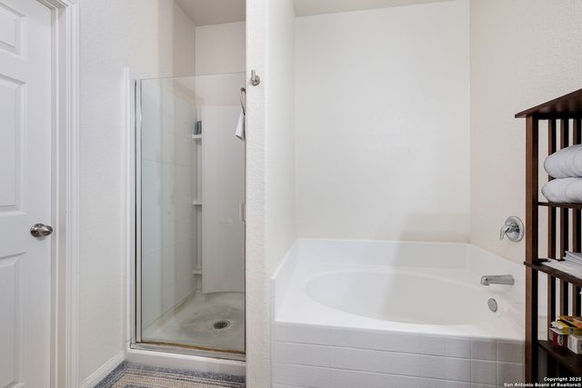 6822 Luckey Tree, San Antonio, TX 78252