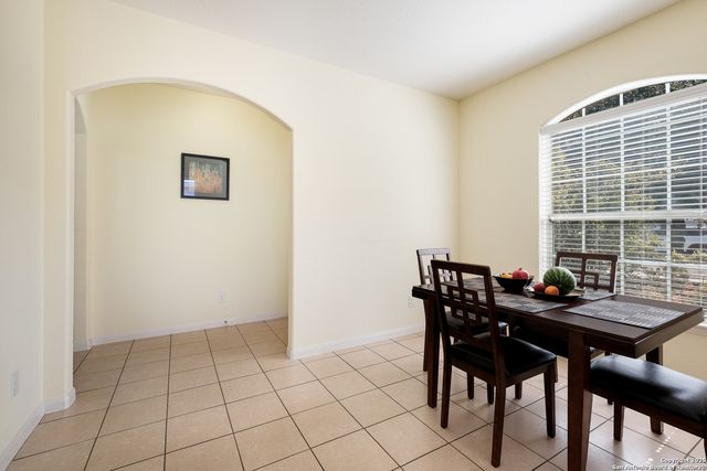 6822 Luckey Tree, San Antonio, TX 78252