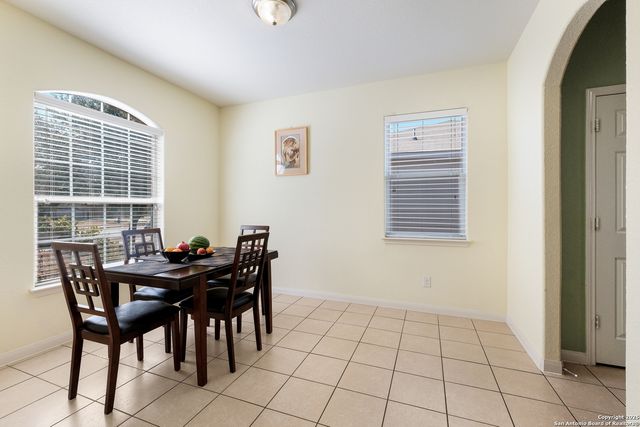6822 Luckey Tree, San Antonio, TX 78252