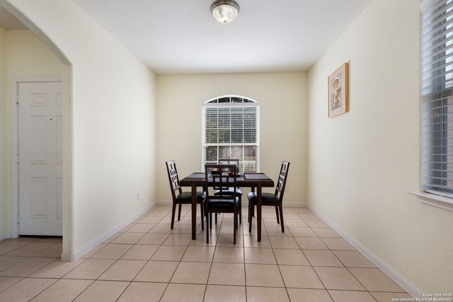 6822 Luckey Tree, San Antonio, TX 78252
