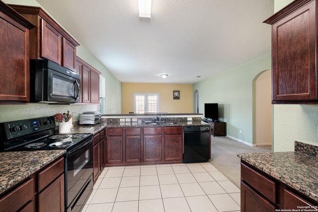 6822 Luckey Tree, San Antonio, TX 78252