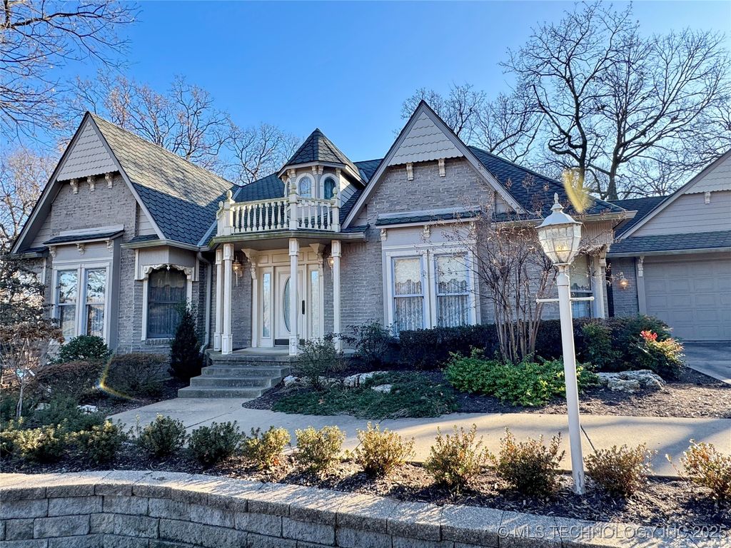 1202 E 10th Place N, Sand Springs, OK 74063