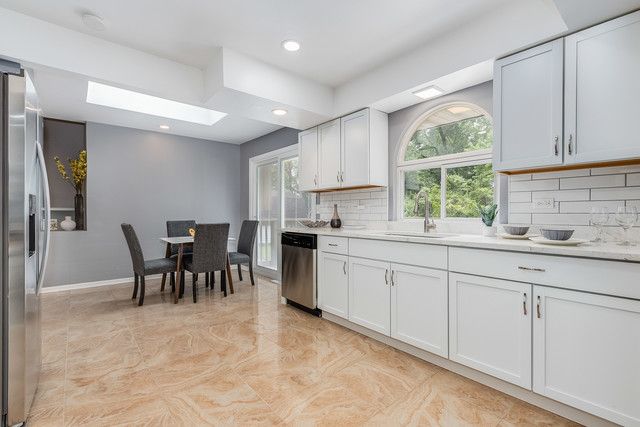 1034 PINE Avenue, Olympia Fields, IL 60461