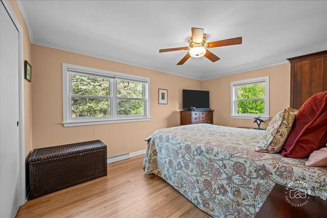 1419 E Forest Avenue, Wheaton, IL 60187