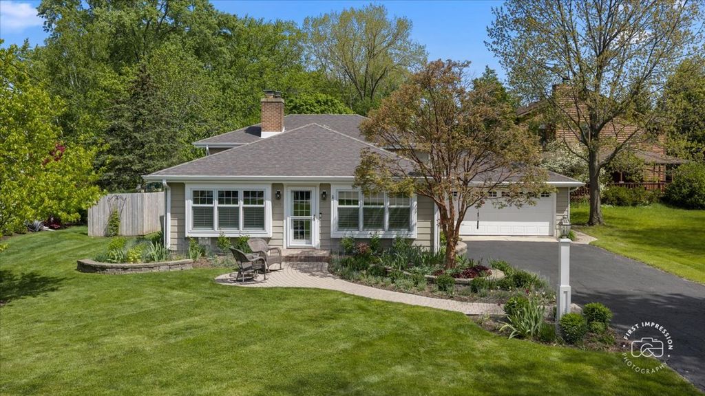 1419 E Forest Avenue, Wheaton, IL 60187